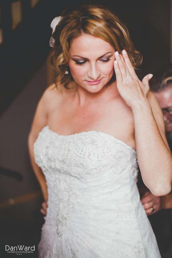 Wedding photographer Cornwall getting ready shots