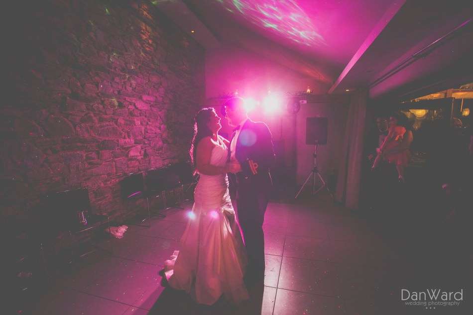 Simon_and_Sara_515_Dan-Ward-Wedding-Photography - FAVE