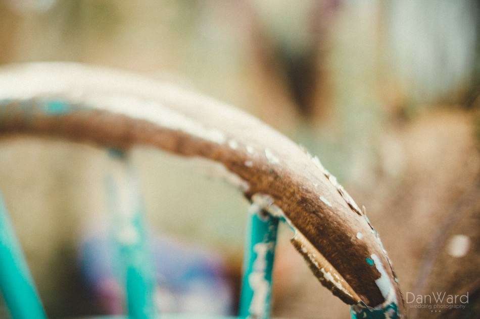 Cornwall wedding photographer explains how to use freelensing to create a titlt shift effect