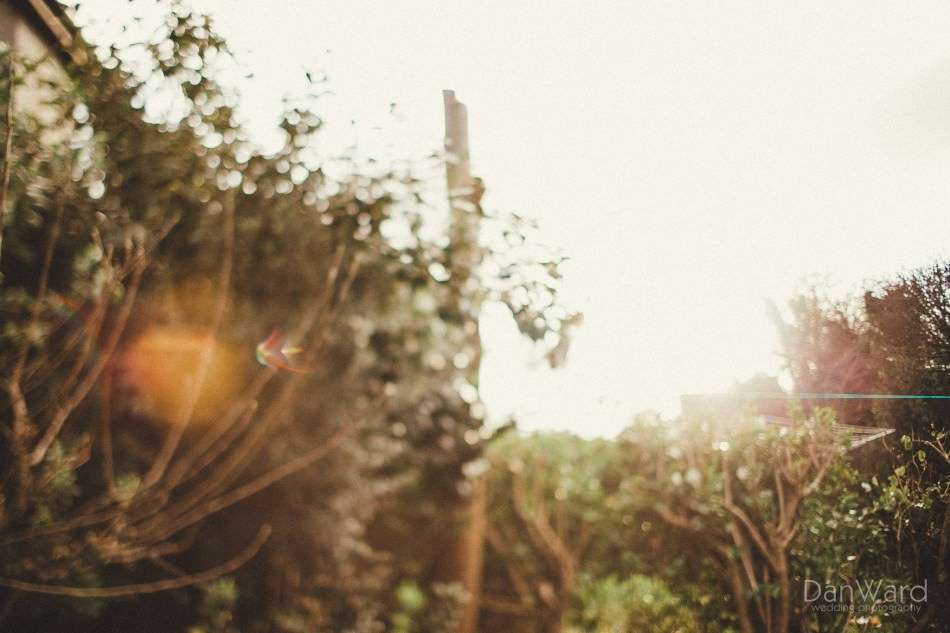 Cornwall wedding photographer explains how to use freelensing to create a titlt shift effect