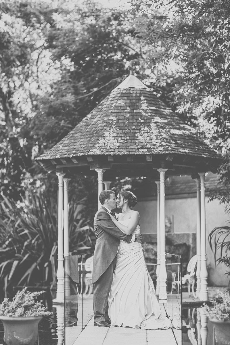 Wedding photographer cornwall becks and andrew the old vicarage