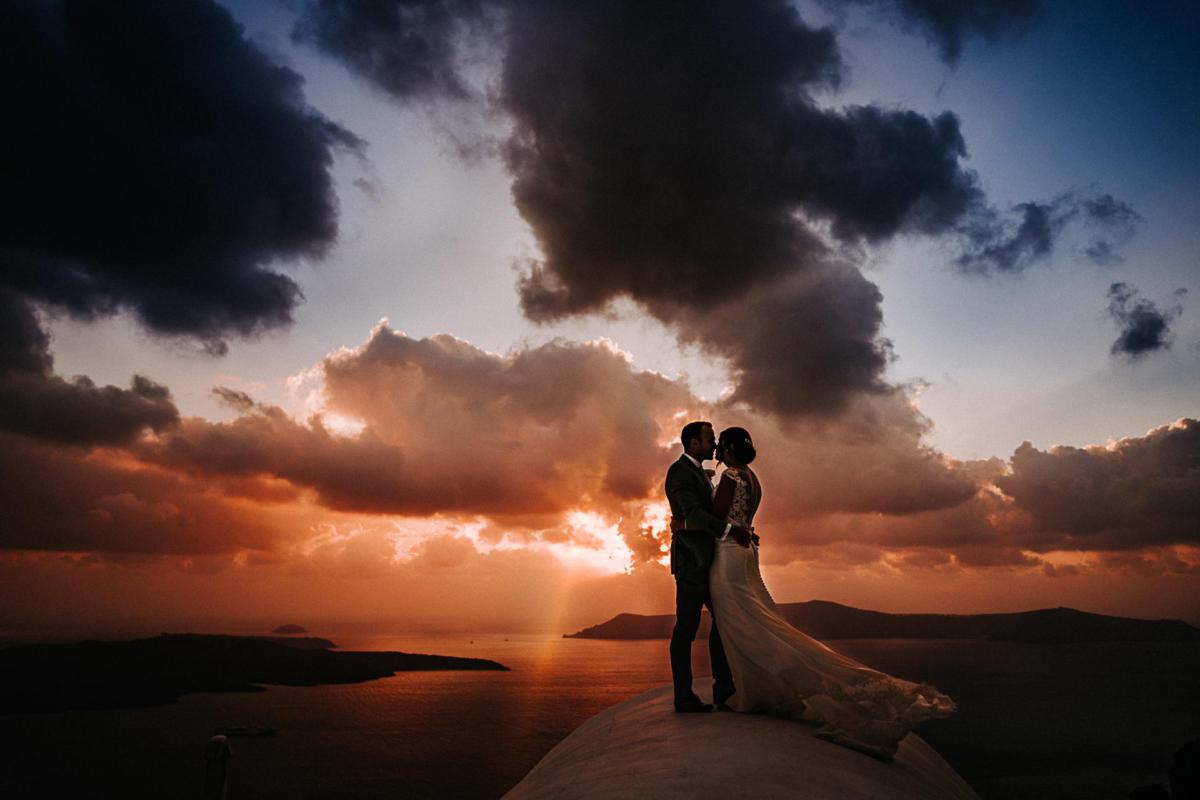 wedding photographer santorini