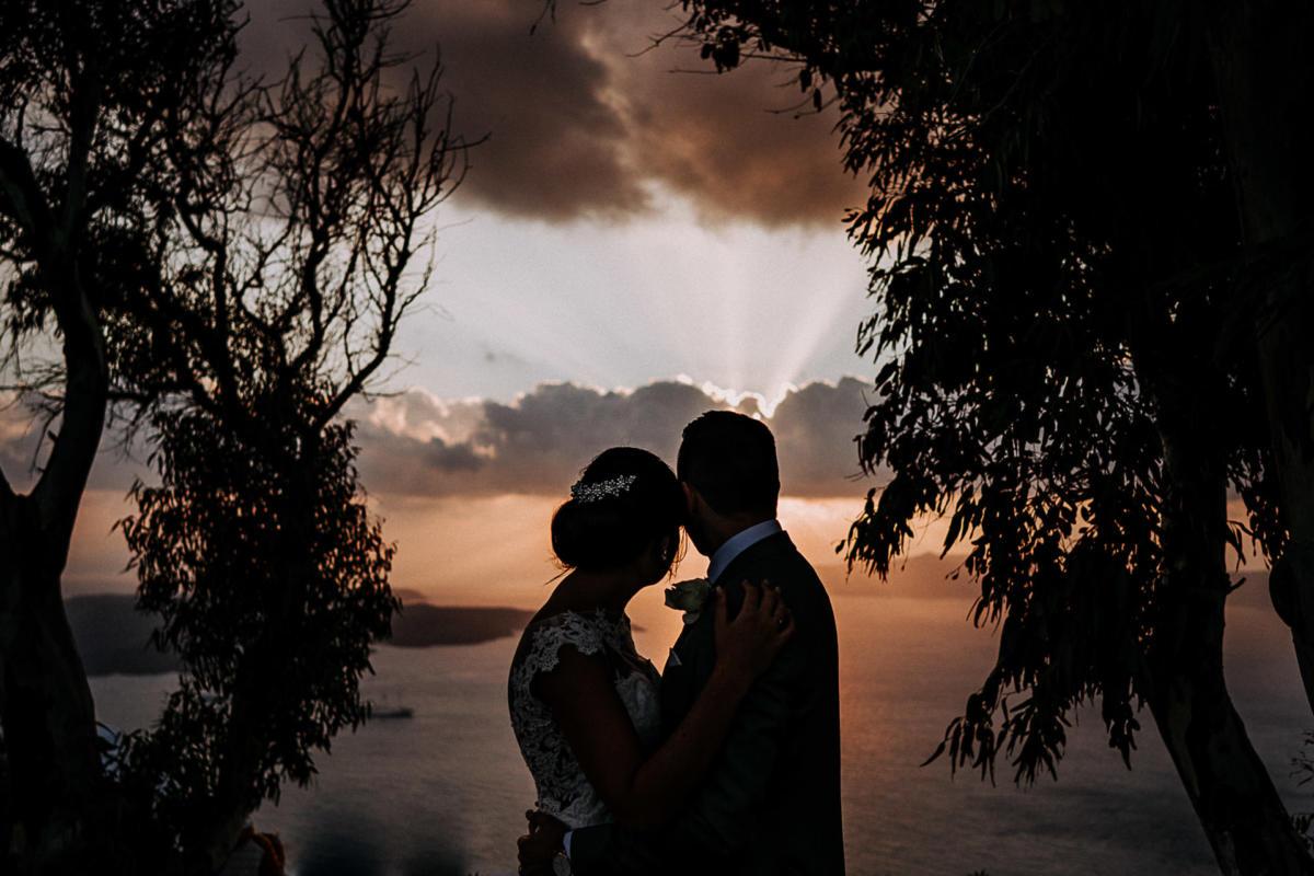 wedding photographer santorini