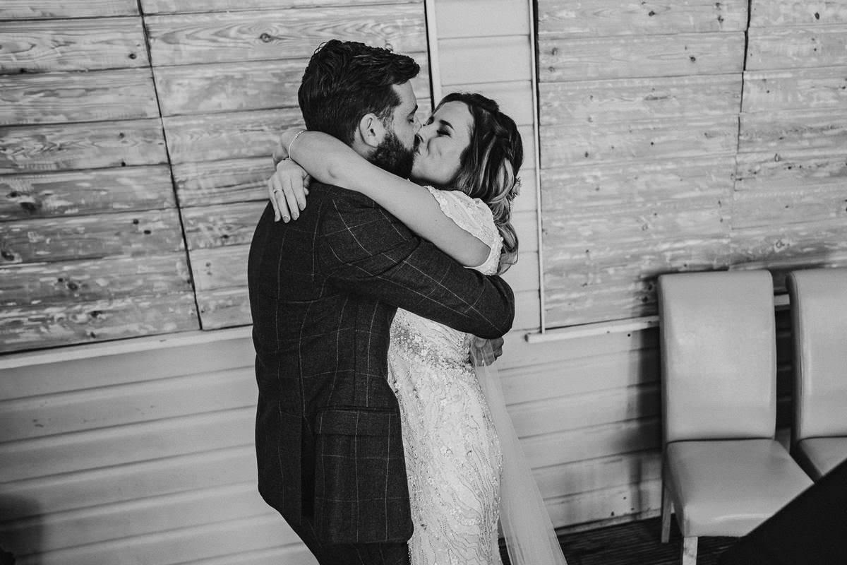 LUSTY GLAZE BEACH WEDDING PHOTOGRAPHER