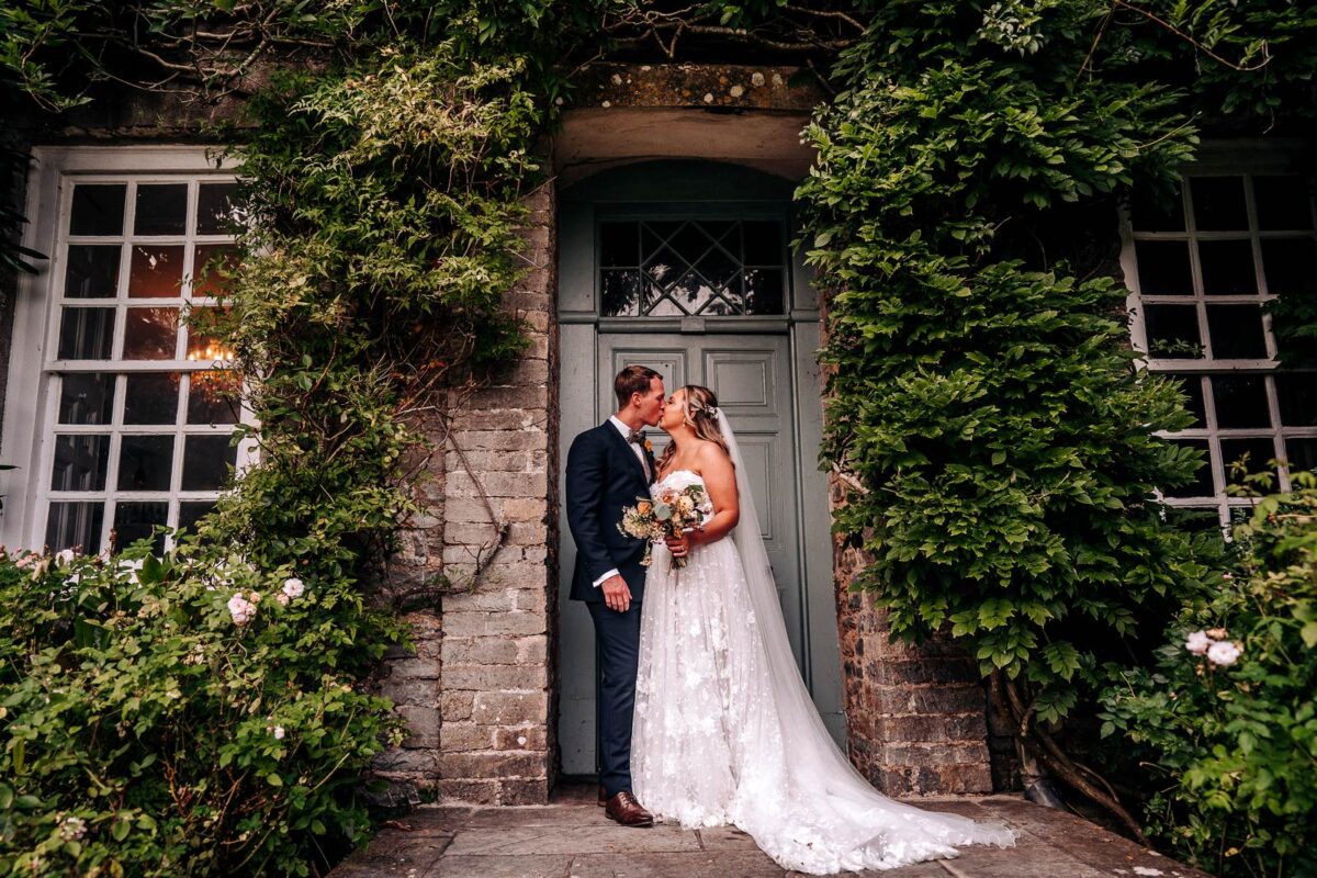 best wedding photographer 2021
