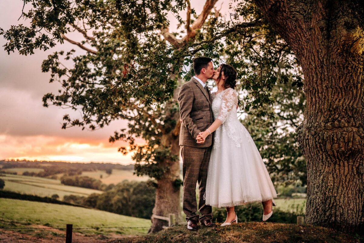 best wedding photographer 2021