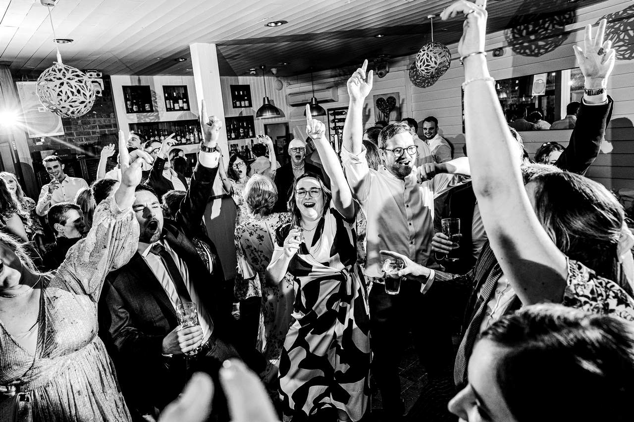BEST WEDDING PHOTOGRAPHER UK