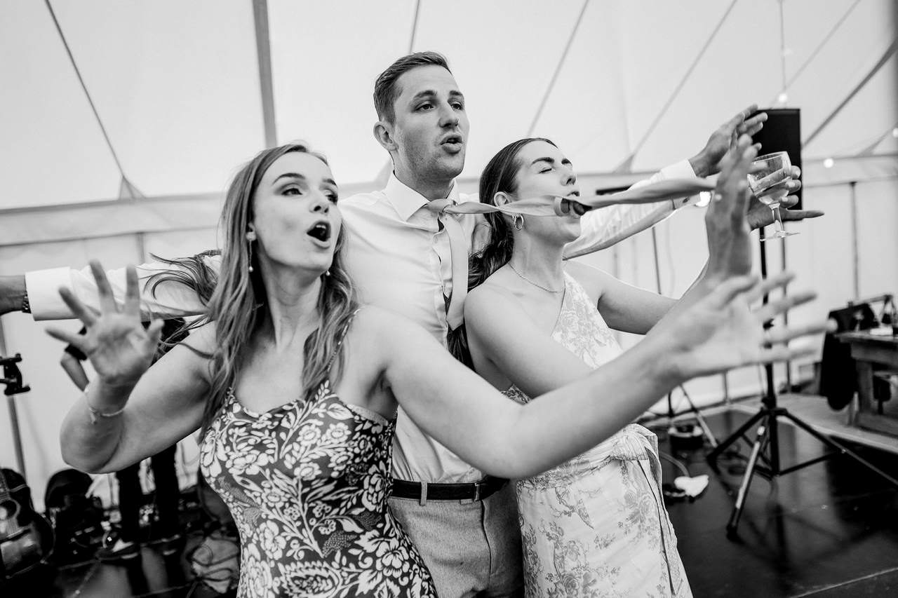 BEST WEDDING PHOTOGRAPHER UK