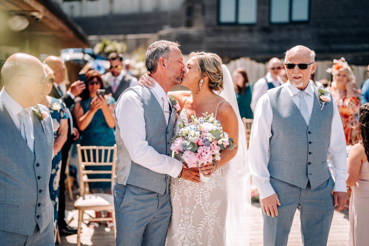 BEST WEDDING PHOTOGRAPHER UK