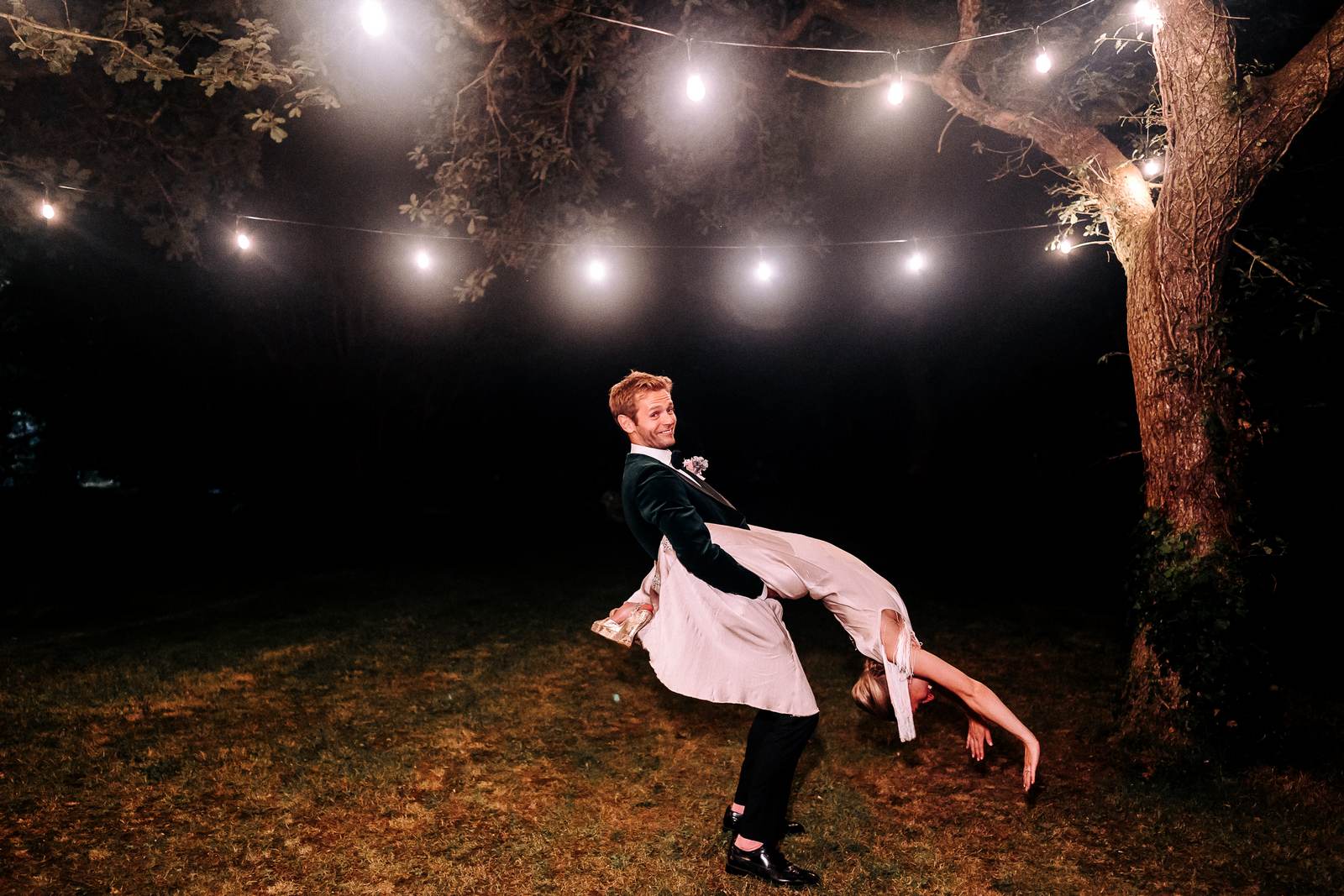 CHYCARA WEDDING PHOTOGRAPHER