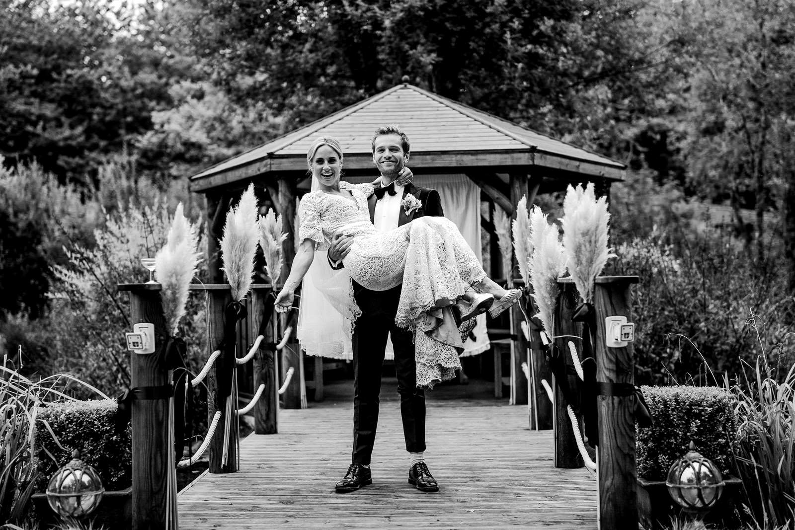 CHYCARA WEDDING PHOTOGRAPHER