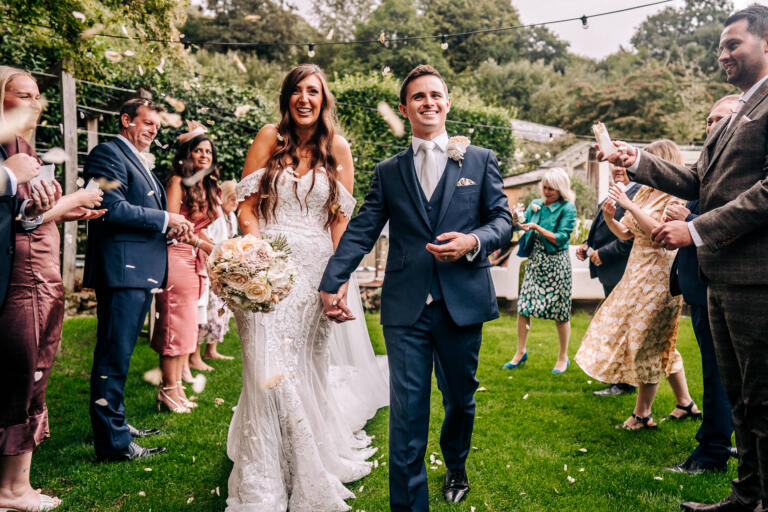 7 frames of summer elopement love