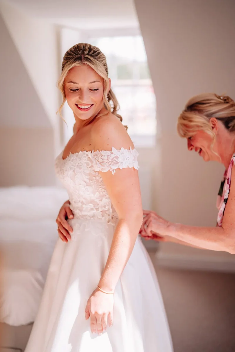 Best wedding photos of 2025