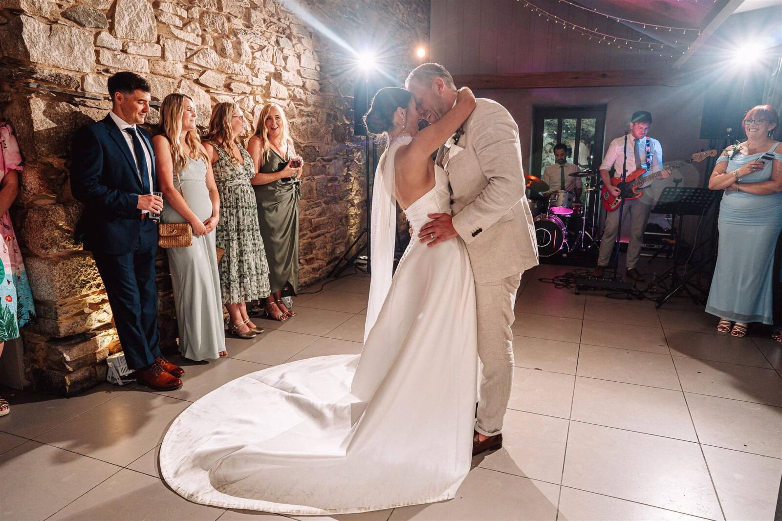 trevenna barns wedding photographer