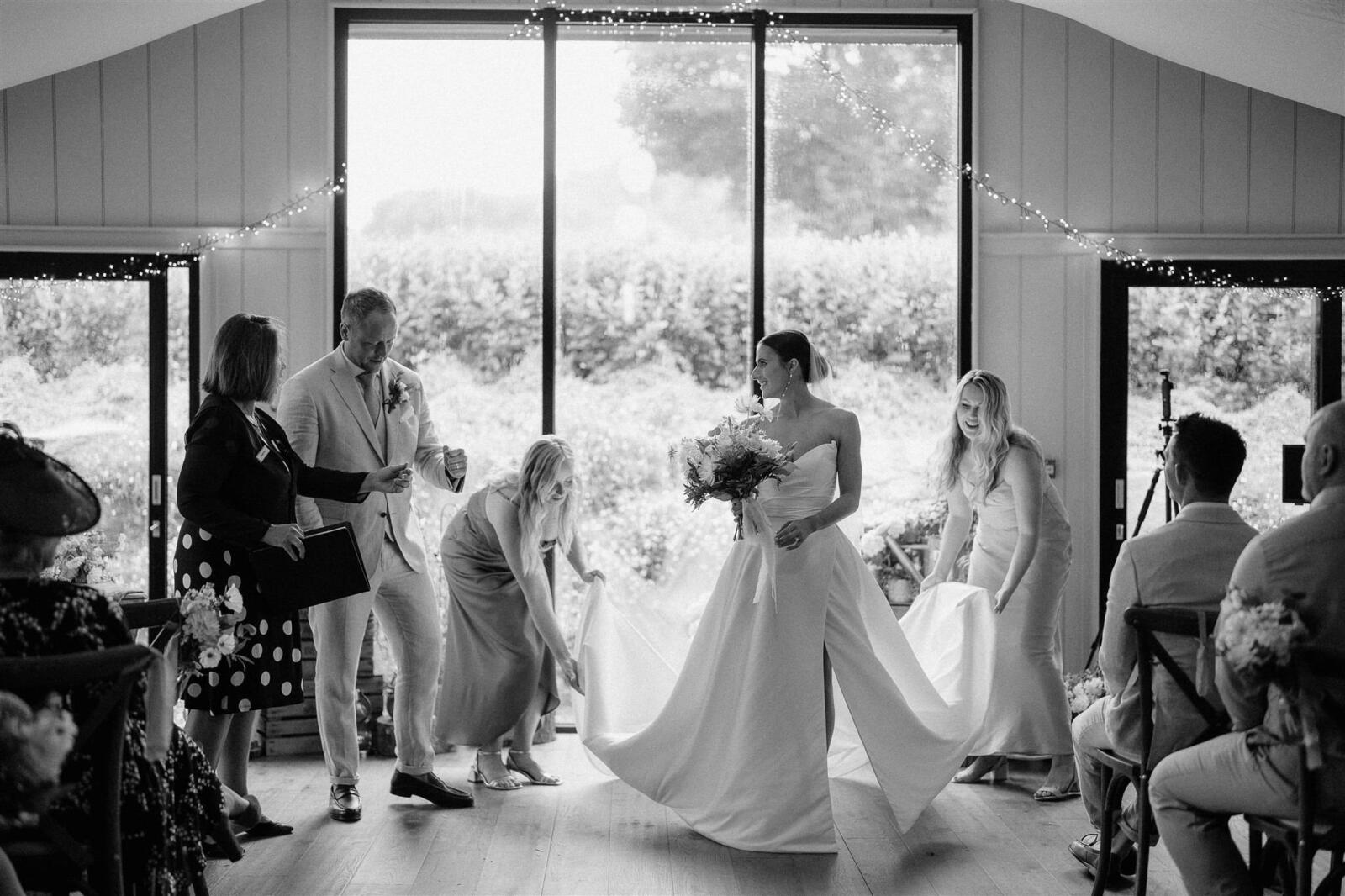trevenna barns wedding photographer